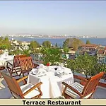 Hippodrome מלון 3*