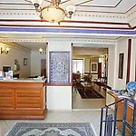 Hippodrome מלון 3*