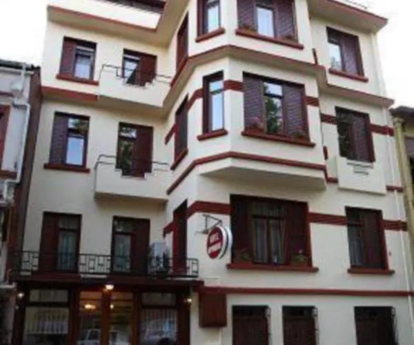 Отель Hippodrome 3*