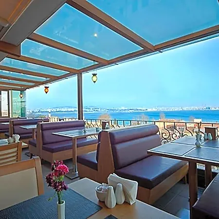Hippodrome 3*