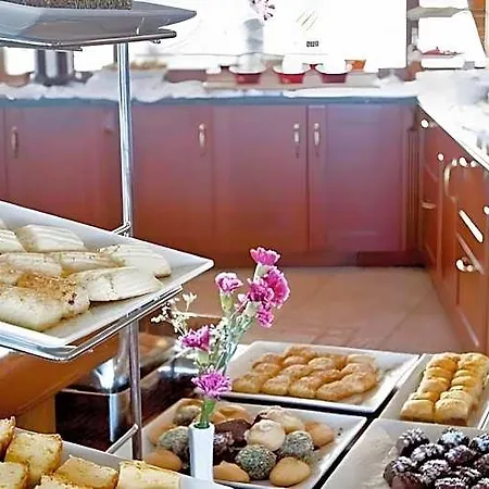 Hippodrome מלון 3*