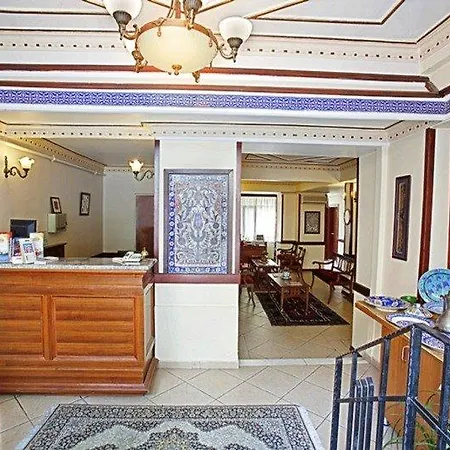 Hippodrome מלון 3*