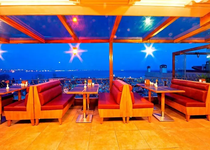 Отель Hippodrome