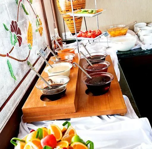 Отель Hippodrome