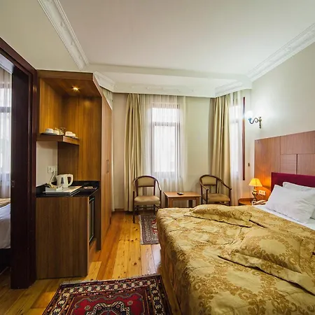 Hippodrome Hotel